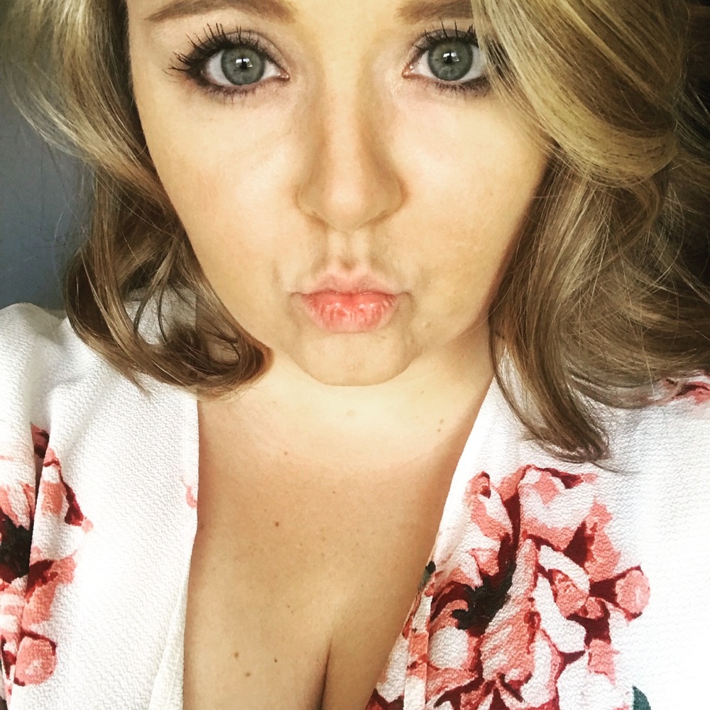 Meet your Posher, Liz